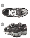 2002R U2002RA スニーカー 1カラー