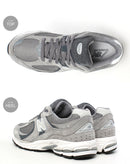 2002R M2002RST スニーカー 1カラー