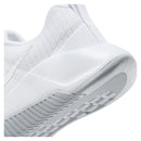 MC トレーナー 3 FQ1830 ワークアウトシューズ