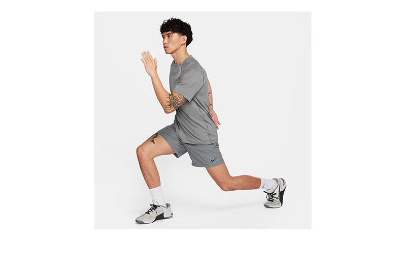 Dri-FIT フォーム DV9858 ショートパンツ