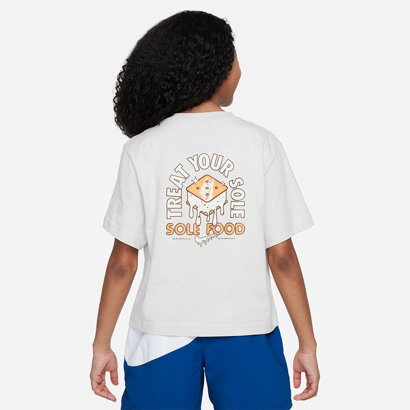 ナイキ スポーツウェア FV5495 半袖Tシャツ 1カラー