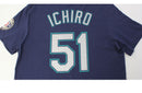 マリナーズ イチロー ネーム＆ナンバー HOF（殿堂入り）記念Tシャツ N199-44B-Q5H-0AK 半袖Tシャツ 1カラー
