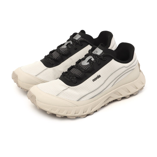002 トレイルランニングシューズ