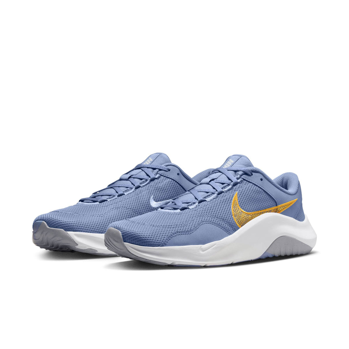 NIKE LEGEND ESSETIAL 2 ナイキ レジェンド エッセンシャル