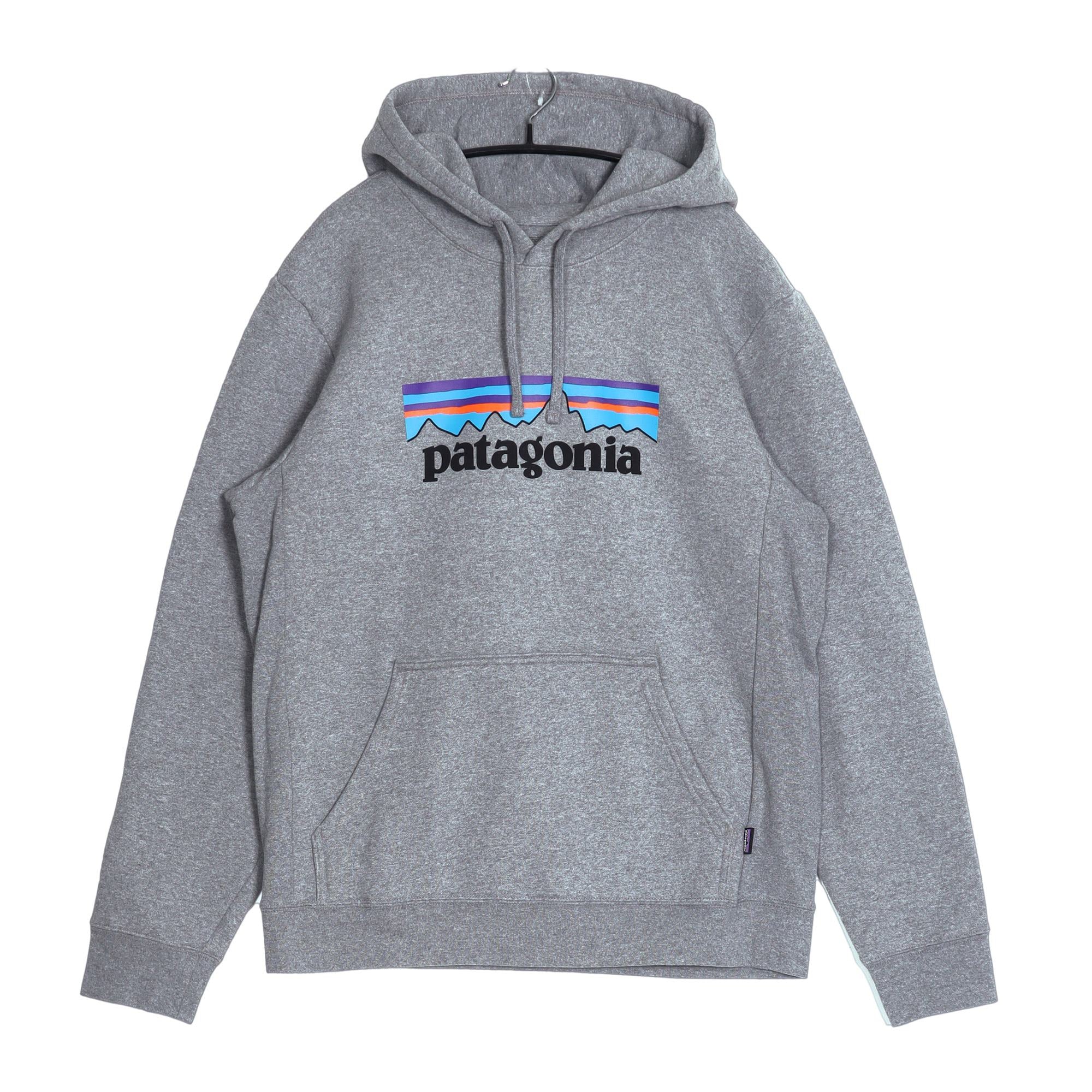パタゴニア PATAGONIA P-6 ロゴ・アップライザル・フーディ