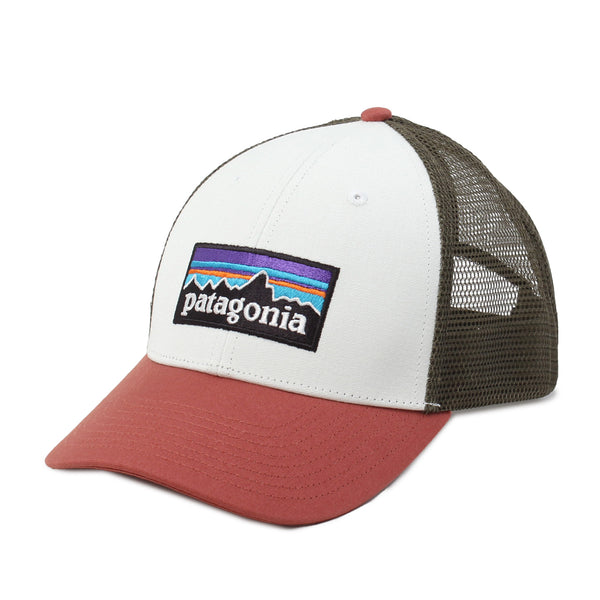 はっぴー パタゴニア PATAGONIA P-6 ロゴ ロープロ トラッカー ハット
