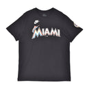 マーリンズ イチロー ネーム＆ナンバー HOF（殿堂入り）記念Tシャツ N199-00A-Q5K-79H 半袖Tシャツ 1カラー