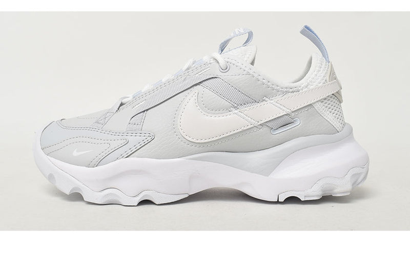 ナイキ NIKE TC 7900 プレミアム 2 FB8941 スニーカー 1カラー │Z