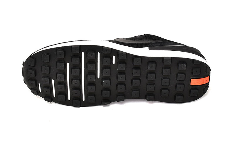 ナイキ NIKE ワッフル ワン DA7995 ランニングシューズ 1カラー