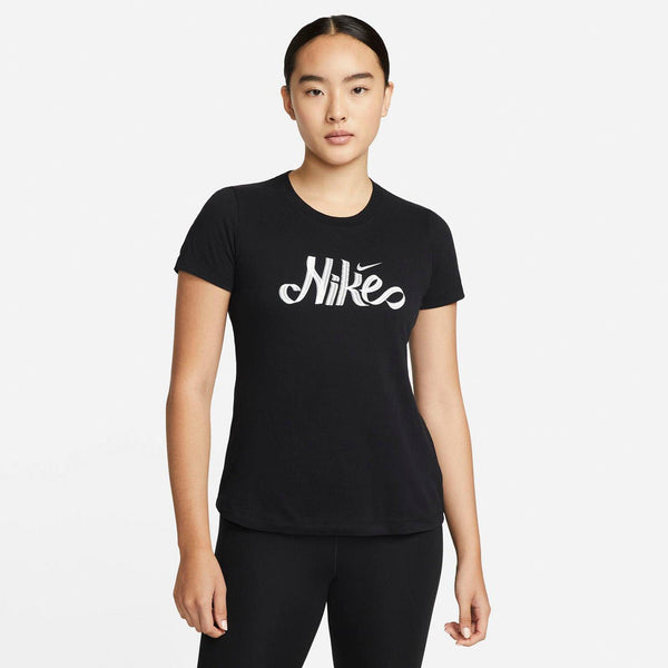 ウィメンズ Dri-FIT CT NIKE SCRIPT Tシャツ DN6688 010 半袖Tシャツ ブラック 1カラー